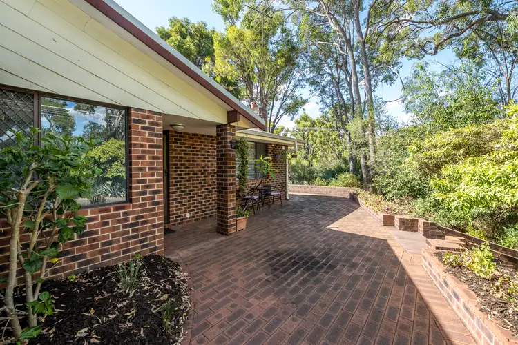 31 Clayden Street, Wooroloo WA 6558