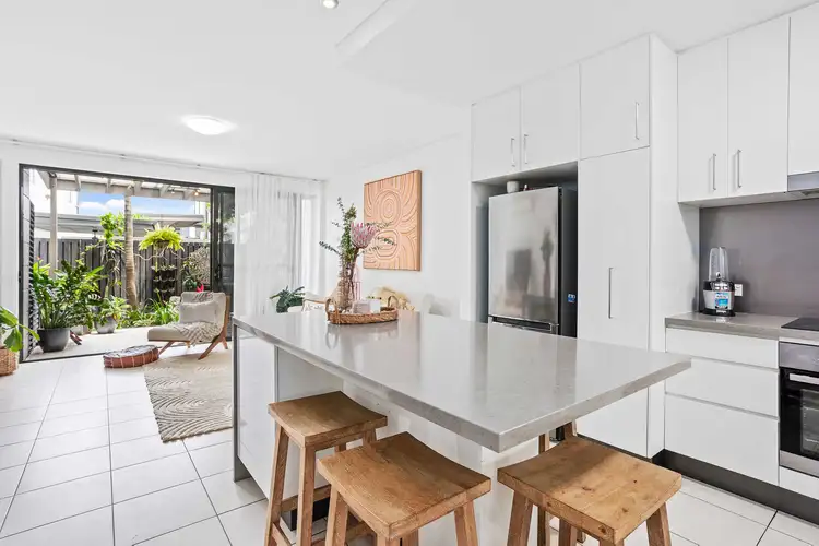 24 The Gardenway, Robina QLD 4226