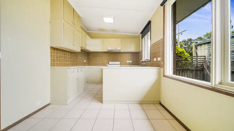 Fifth view of Homely house listing, 8 Bracknell Street, Keysborough VIC 3173