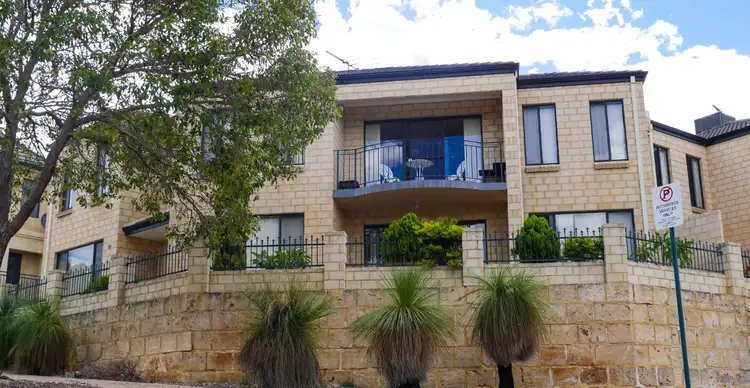 11 Grassbird Avenue, Joondalup WA 6027