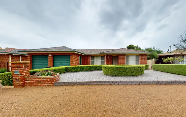 4 Websdale Drive