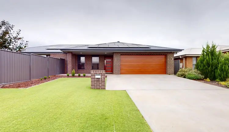 2 Waterway Crescent