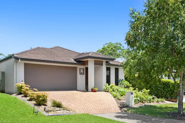 34 Forest Grove Crescent