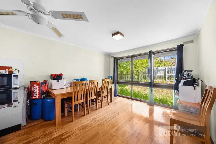 Fifth view of Homely house listing, 8 Henderson Court, Glen Waverley VIC 3150