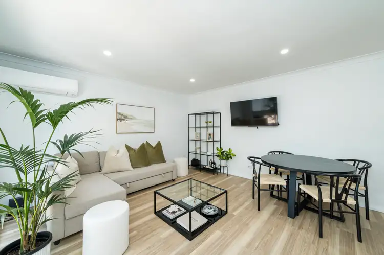 4/3 Thelma Street, Como WA 6152