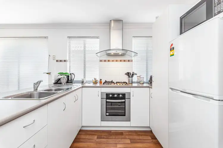 Second view of Homely house listing, 6 Terracina Parkway, Piara Waters WA 6112