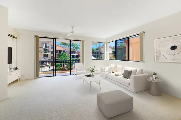 24/3-7 Eady Avenue, Broadbeach Waters QLD 4218
