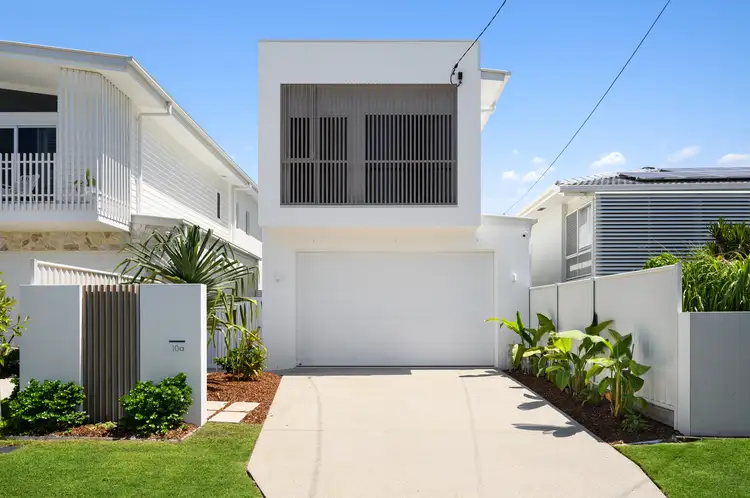 10A Shoveller Avenue, Paradise Point QLD 4216