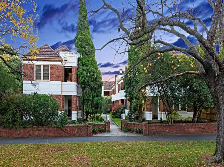 283 Royal Parade