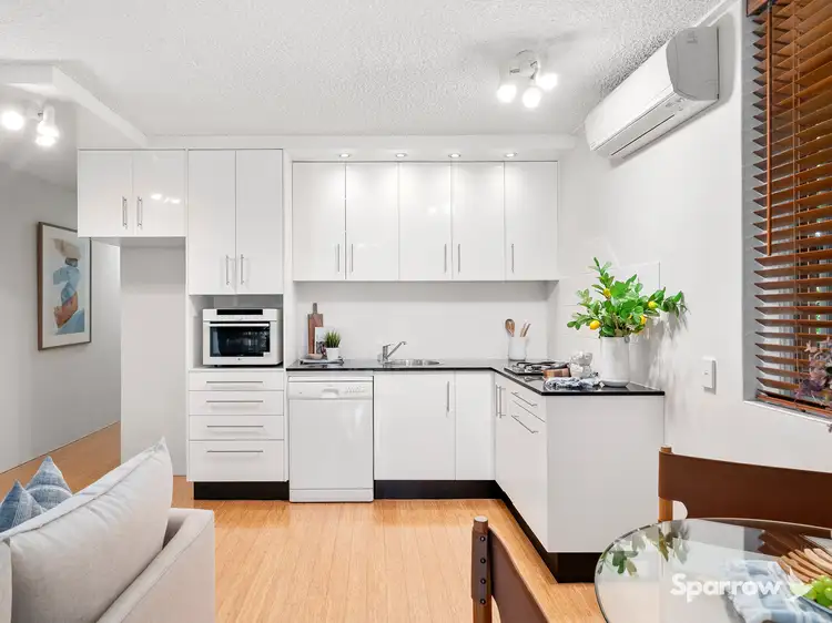 Main view of Homely unit listing, 6/125 Clarence Road, Indooroopilly QLD 4068