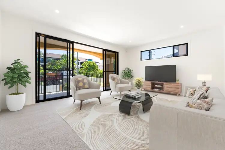 1/19 Purli Street, Chevron Island QLD 4217