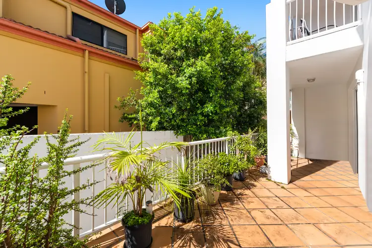 Main view of Homely apartment listing, 14/7-17 Purli Street, Chevron Island QLD 4217