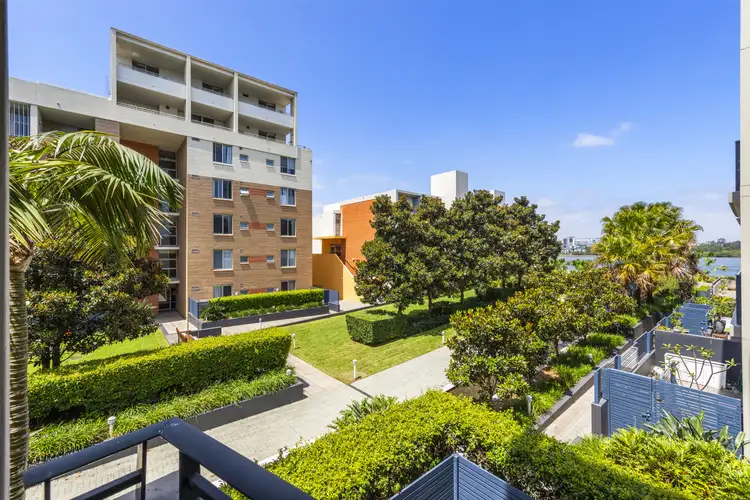 471/4 The Crescent, Wentworth Point NSW 2127