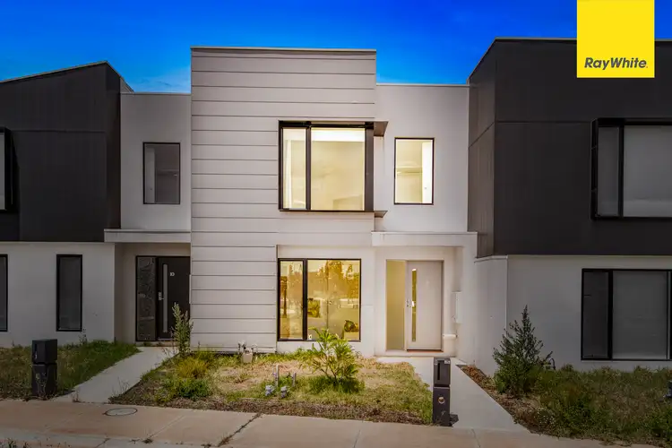 Main view of Homely townhouse listing, 8 Odsal Walk, Strathtulloh VIC 3338