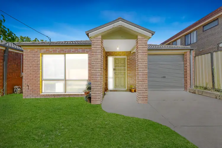 8 Mcfarlane Crescent