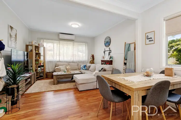 82 Russell Street, Tumut NSW 2720