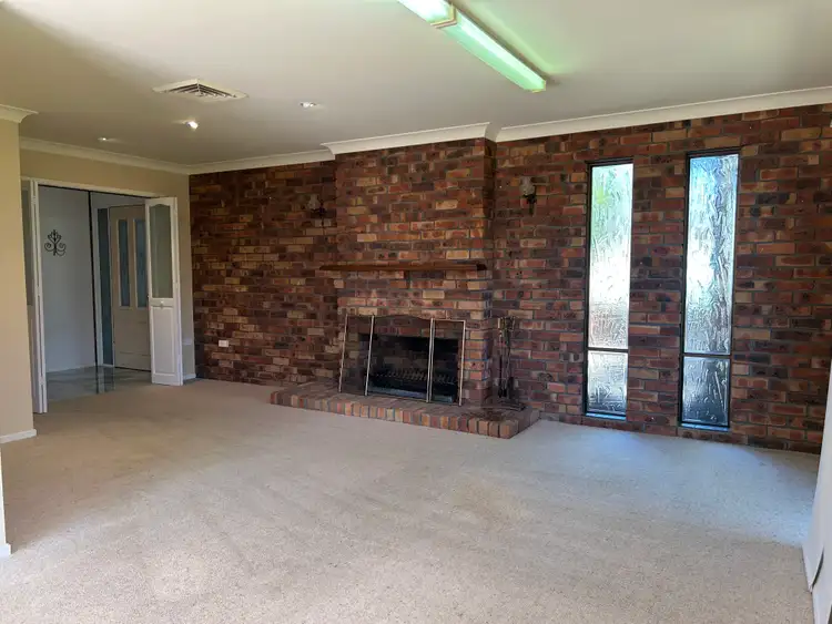 Fifth view of Homely house listing, 11 Baringa Place, Tamworth NSW 2340