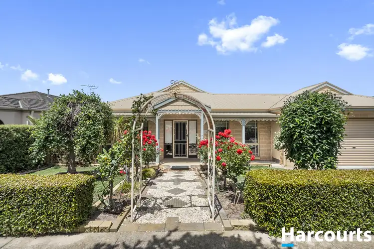 8 Nash Avenue