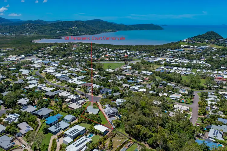 28 Panoramic Court, Cannonvale QLD 4802