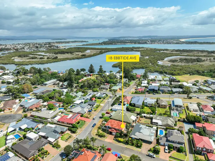 1B Ebbtide Avenue, Caves Beach NSW 2281