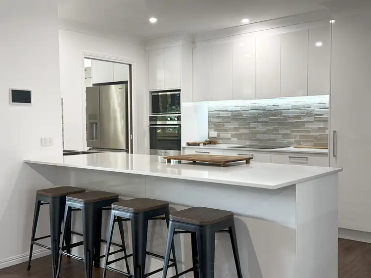 1 Amaroo Avenue