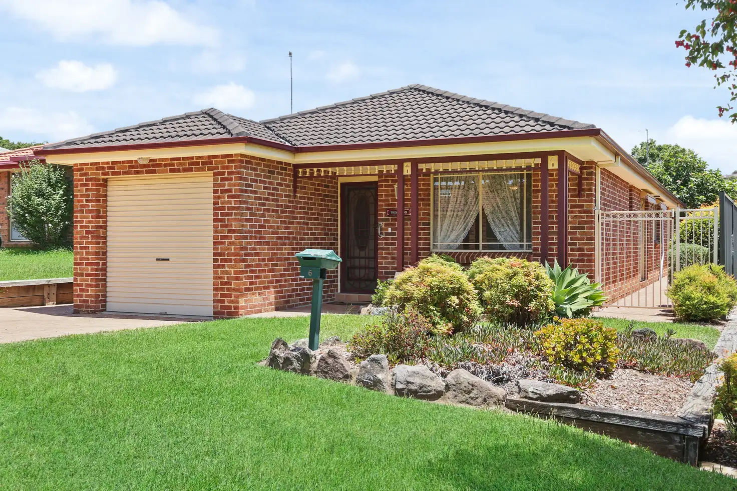 Main view of Homely house listing, 6 Hallam Close, Kanahooka NSW 2530