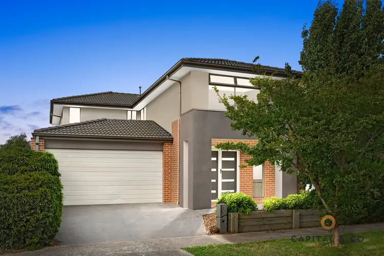 16 Abloom View, Mickleham VIC 3064