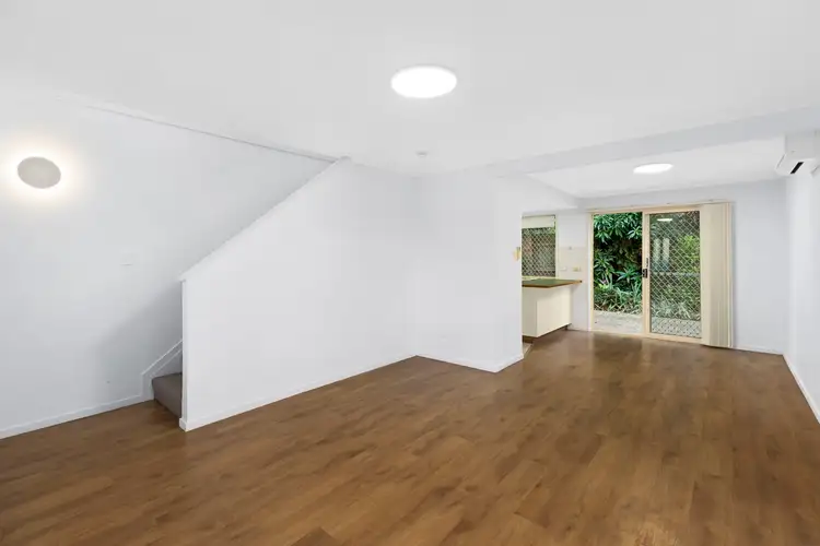 1/42 Surrey Street, Nundah QLD 4012