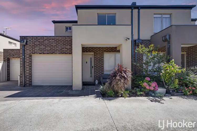 12 Fishburn Grove