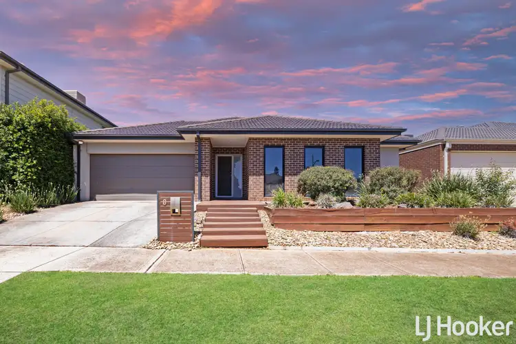Second view of Homely house listing, 8 Halford Way, Strathtulloh VIC 3338