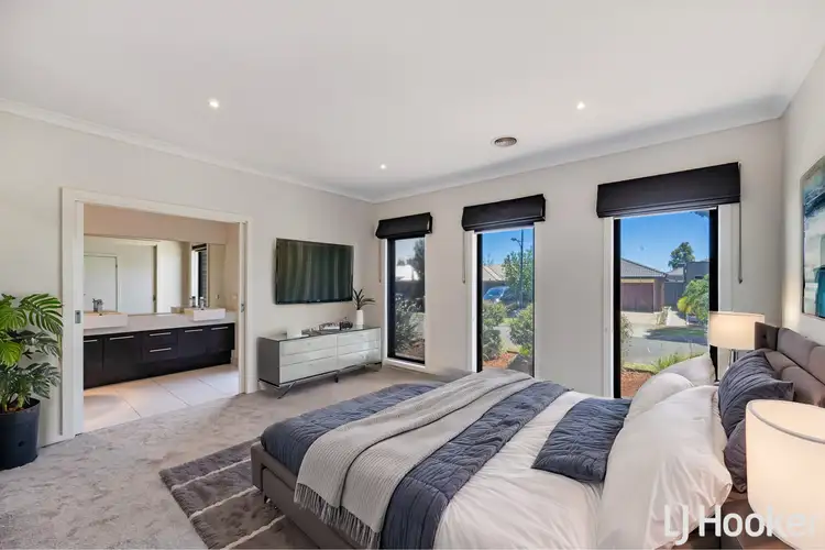 Third view of Homely house listing, 8 Halford Way, Strathtulloh VIC 3338