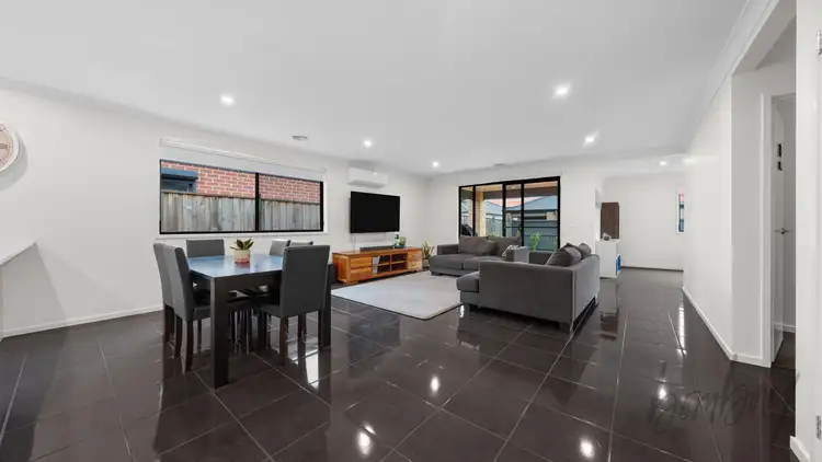 Sixth view of Homely house listing, 20 Catisfield Circuit, Donnybrook VIC 3064