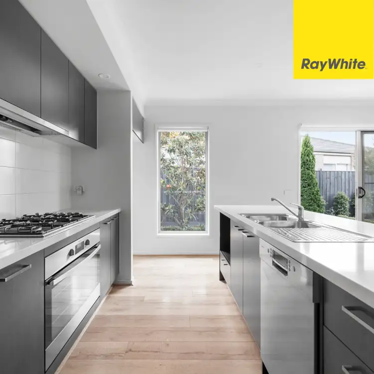 6 Fergus Street, Thornhill Park VIC 3335