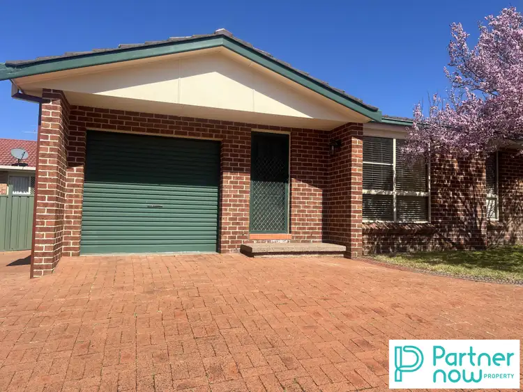 2/27 Campbell Road, Tamworth NSW 2340