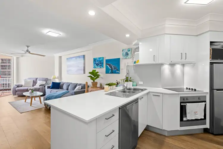 1115/2633 Gold Coast Highway, Broadbeach QLD 4218