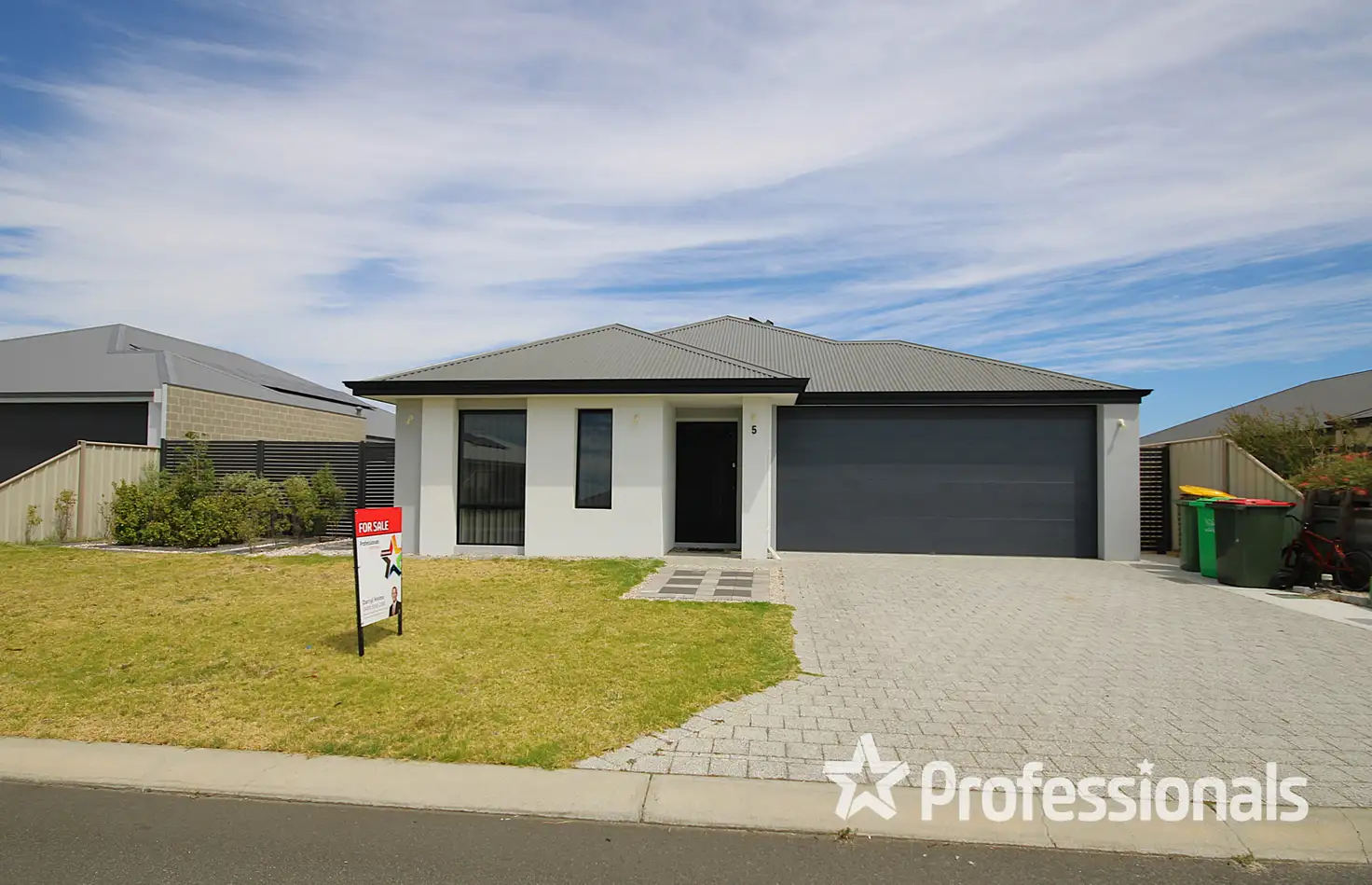 Main view of Homely house listing, 5 Schorl Way, Australind WA 6233