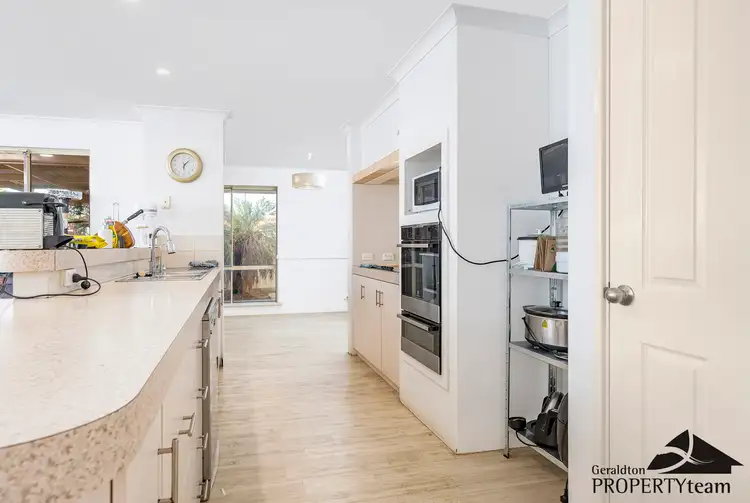 Seventh view of Homely house listing, 4 Mallee Court, Mount Tarcoola WA 6530