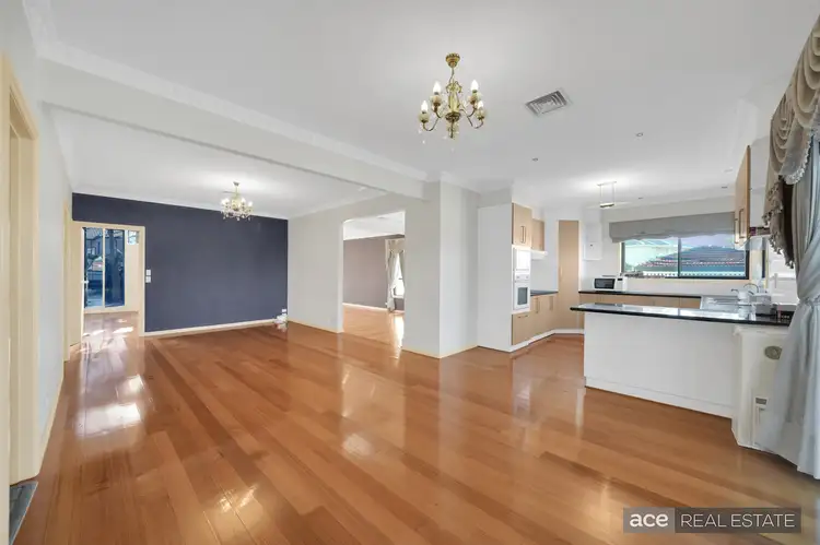 Third view of Homely house listing, 6 Karen Court, Avondale Heights VIC 3034