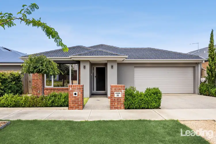 35 Ainsworth Crescent, Diggers Rest VIC 3427