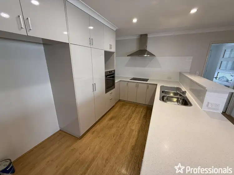 15 Claridge Circle, Thornlie WA 6108