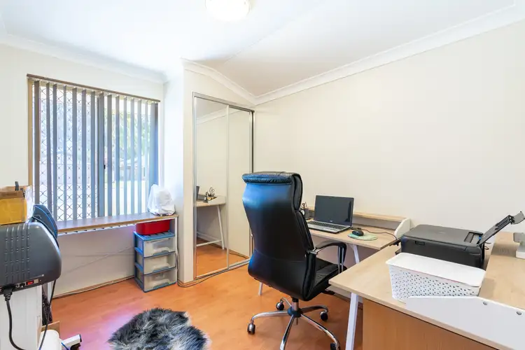 Fifth view of Homely house listing, 10 Sunningdale Circle, Cooloongup WA 6168