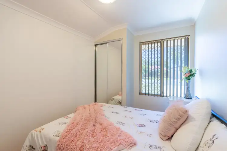 Seventh view of Homely house listing, 10 Sunningdale Circle, Cooloongup WA 6168