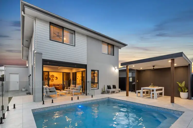 9 Lovat Street, Helensvale QLD 4212