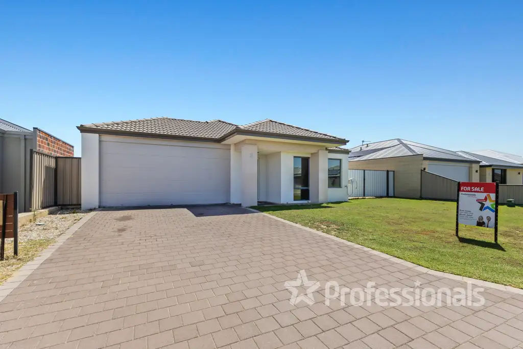 Main view of Homely house listing, 3 Binfield Street, Australind WA 6233