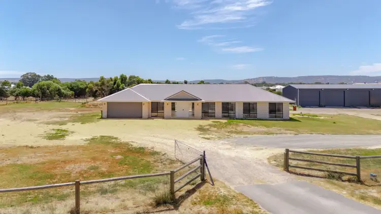 8 Bolliong Grove, North Dandalup WA 6207