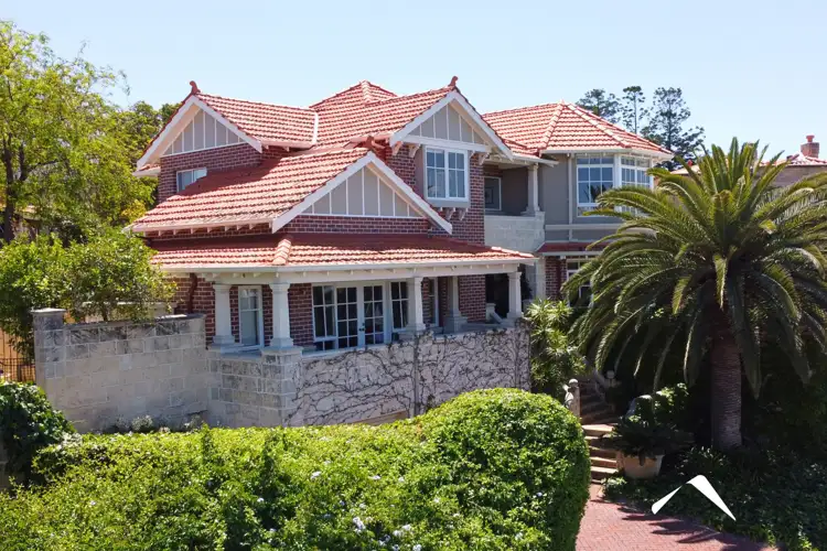 2A Mitchell Street