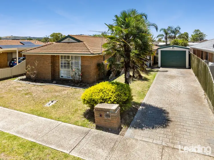 10 Gibbons Street, Sunbury VIC 3429