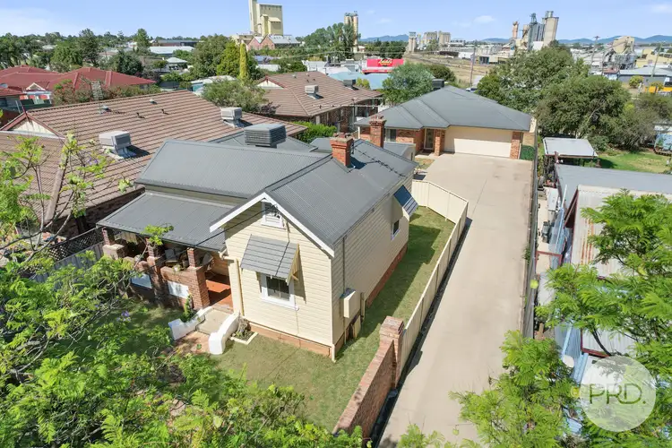 37 & 37a Crown Street, Tamworth NSW 2340