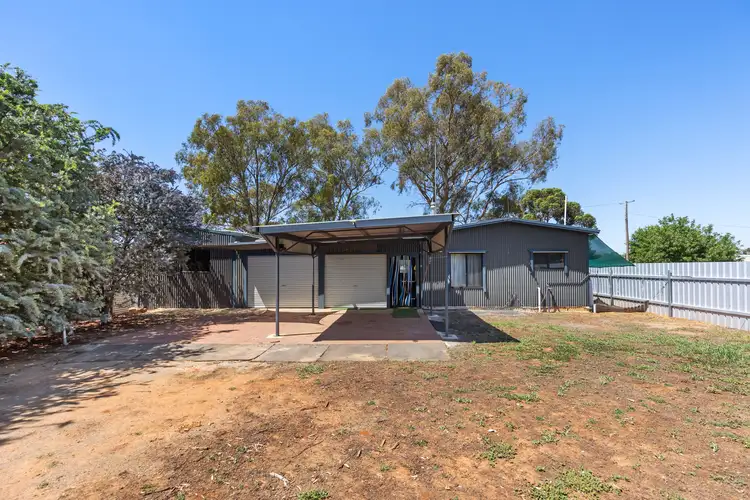 15 William Street, Old Junee NSW 2652