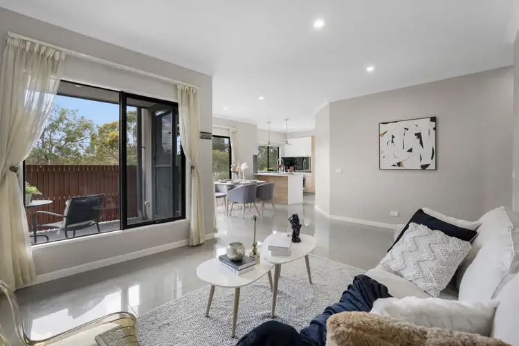 2/7 King Street, Bayswater VIC 3153